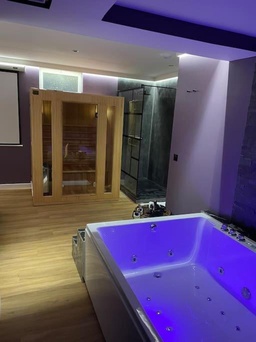 Le Cocon Des Granges - Suite Sauna Jaccuzi Spa Bonnieres-sur-Seine Eksteriør bilde