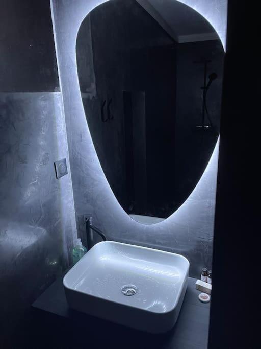 Le Cocon Des Granges - Suite Sauna Jaccuzi Spa Bonnieres-sur-Seine Eksteriør bilde