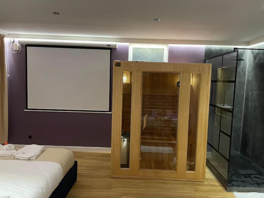 Le Cocon Des Granges - Suite Sauna Jaccuzi Spa Bonnieres-sur-Seine Eksteriør bilde